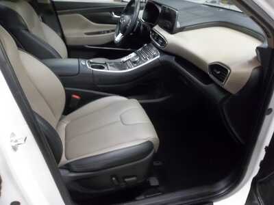 2023 Hyundai Santa Fe, $25990. Photo 4