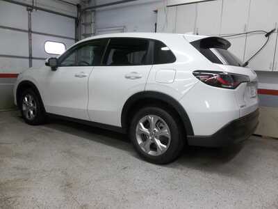 2023 Honda HR-V, $23990. Photo 2