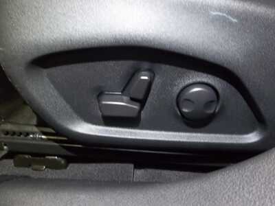 2022 Jeep Compass, $22990. Photo 12