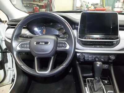 2022 Jeep Compass, $22990. Photo 7