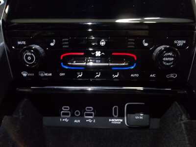 2022 Jeep Grand Cherokee, $31990. Photo 8