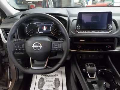 2025 Nissan Rogue, $24990. Photo 7