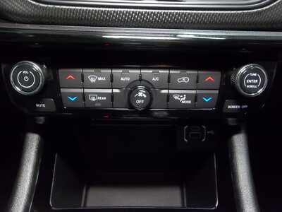 2023 Jeep Compass, $22990. Photo 8