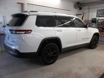 2022 Jeep Grand Cherokee L, $29990. Photo 2
