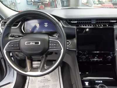 2022 Jeep Grand Cherokee L, $29990. Photo 8