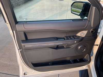 2024 Ford Expedition, $82872. Photo 8