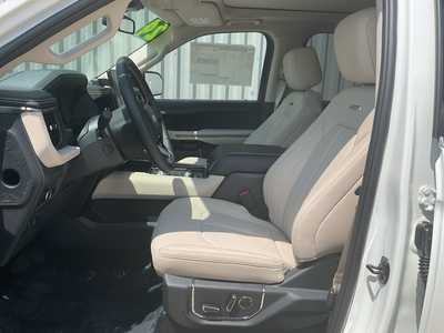 2024 Ford Expedition, $88505. Photo 9
