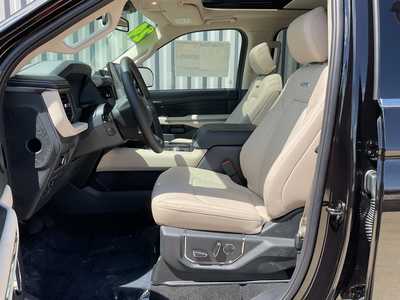 2024 Ford Expedition, $90384. Photo 9