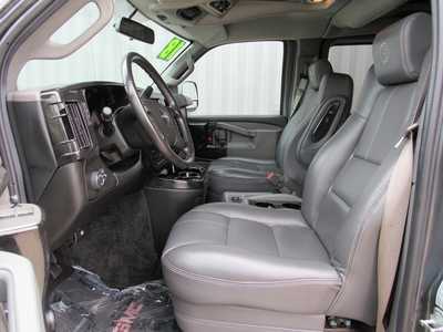 2018 GMC Van,Passenger, $57599. Photo 11