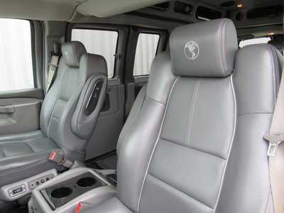 2018 GMC Van,Passenger, $57599. Photo 12