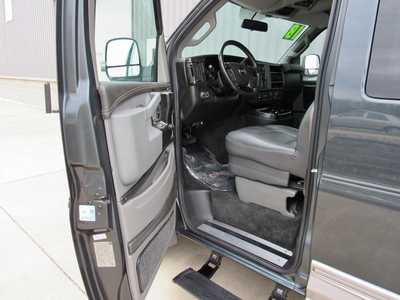 2018 GMC Van,Passenger, $57599. Photo 9