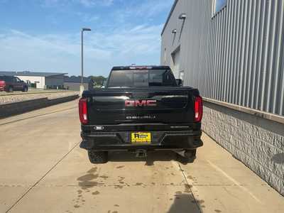 2021 GMC 3500 Crew Cab, $46599. Photo 5