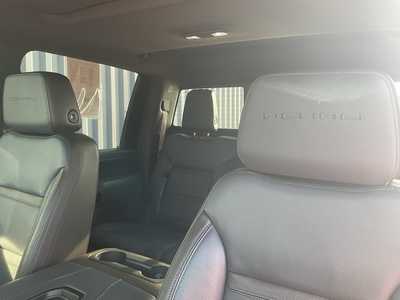 2021 GMC 3500 Crew Cab, $46599. Photo 9