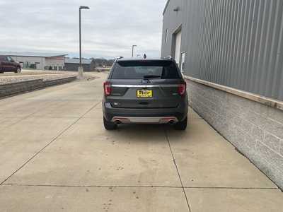 2016 Ford Explorer, $21666. Photo 5
