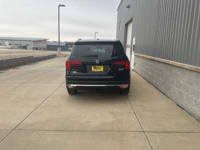 2016 Honda Pilot, $17999. Photo 5