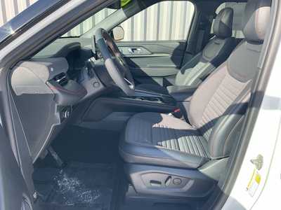 2025 Ford Explorer, $50210. Photo 8