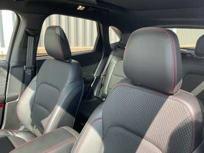 2025 Ford Escape, $37287. Photo 9