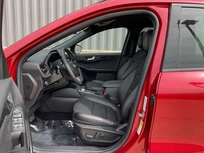 2025 Ford Escape, $35339. Photo 8