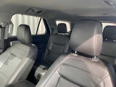 2022 Ford Explorer, $29569. Photo 9