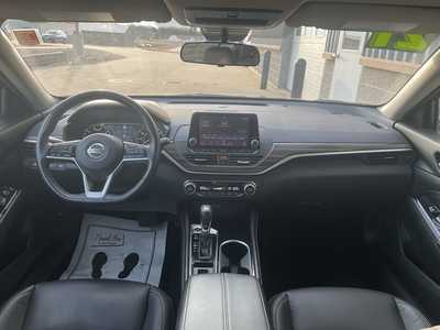 2021 Nissan Altima, $22556. Photo 11