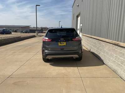 2022 Ford Edge, $29950. Photo 5