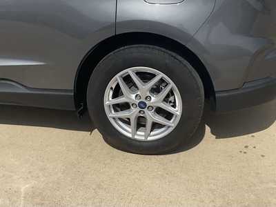 2022 Ford Edge, $29950. Photo 6
