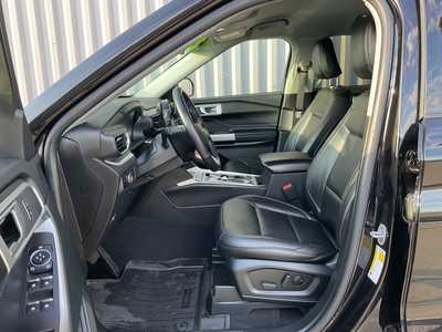 2023 Ford Explorer, $34660. Photo 8