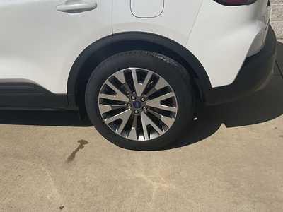 2022 Ford Escape, $22459. Photo 6