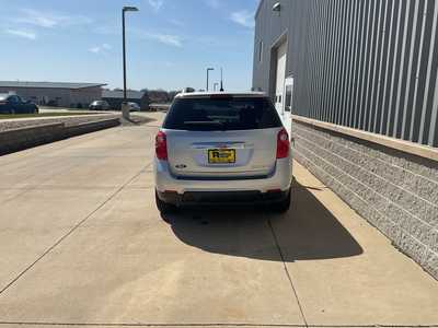 2011 Chevrolet Equinox, $13599. Photo 5