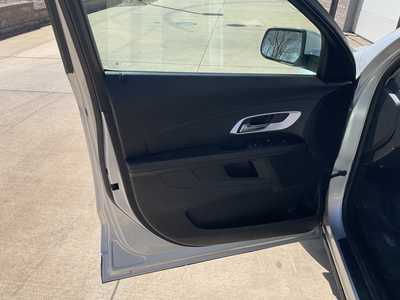 2011 Chevrolet Equinox, $13599. Photo 7