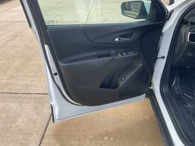 2020 Chevrolet Equinox, $20499. Photo 7
