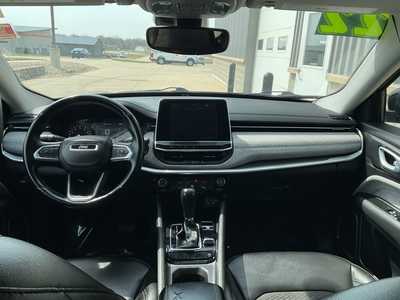 2022 Jeep Compass, $19599. Photo 10
