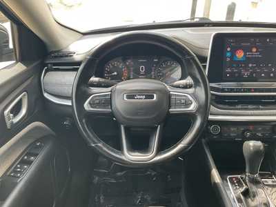 2022 Jeep Compass, $19599. Photo 11