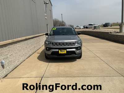 2022 Jeep Compass, $19599. Photo 4