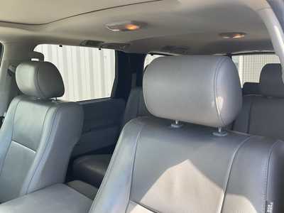 2017 Toyota Sequoia, $20550. Photo 8