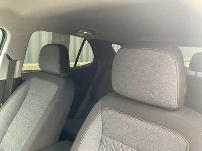 2022 Chevrolet Equinox, $21799. Photo 9