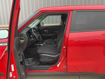 2015 Kia Soul, $12950. Photo 8