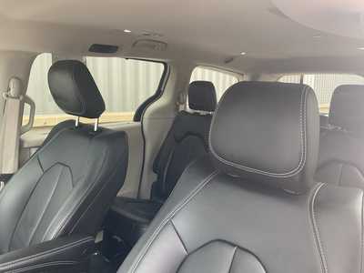 2024 Chrysler Pacifica, $39999. Photo 9