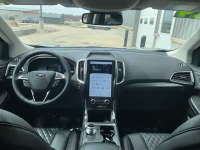 2024 Ford Edge, $39900. Photo 10