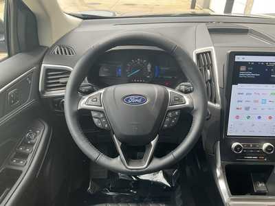 2024 Ford Edge, $39900. Photo 11