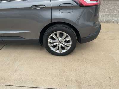 2024 Ford Edge, $39900. Photo 6