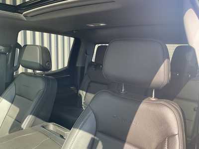 2023 GMC 1500 Crew Cab, $54999. Photo 10