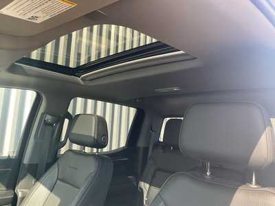 2023 GMC 1500 Crew Cab, $54999. Photo 11