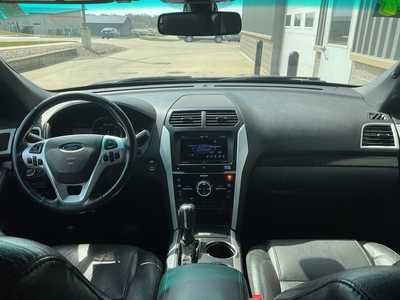2014 Ford Explorer, $12999. Photo 11