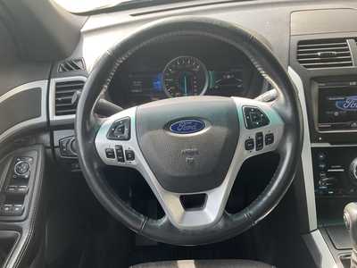 2014 Ford Explorer, $12999. Photo 12