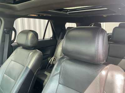 2014 Ford Explorer, $12999. Photo 9