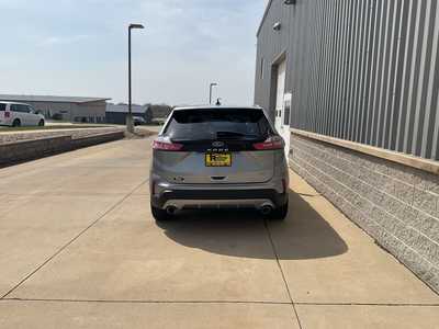 2022 Ford Edge, $24999. Photo 5