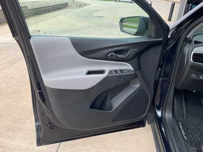2020 Chevrolet Equinox, $17999. Photo 7