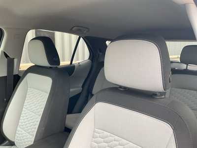 2020 Chevrolet Equinox, $17999. Photo 9