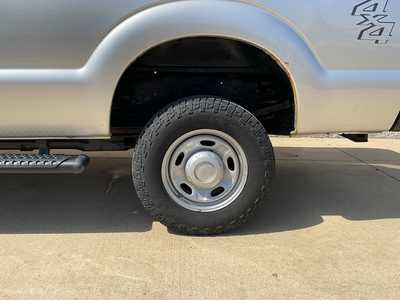 2015 Ford F350 Reg Cab, $25950. Photo 6